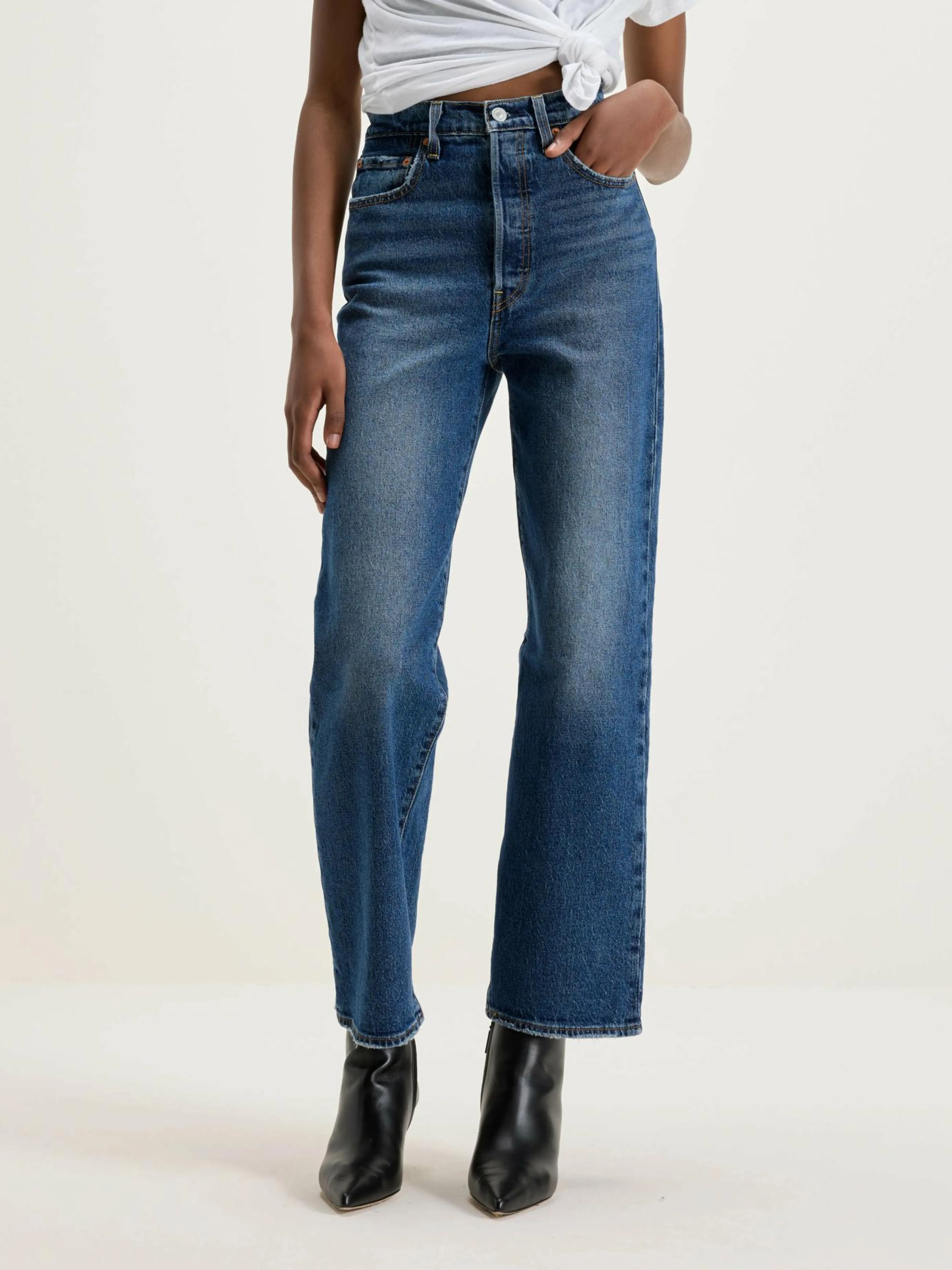 LEVI'S® Ribcage Straight Ankle Jeans