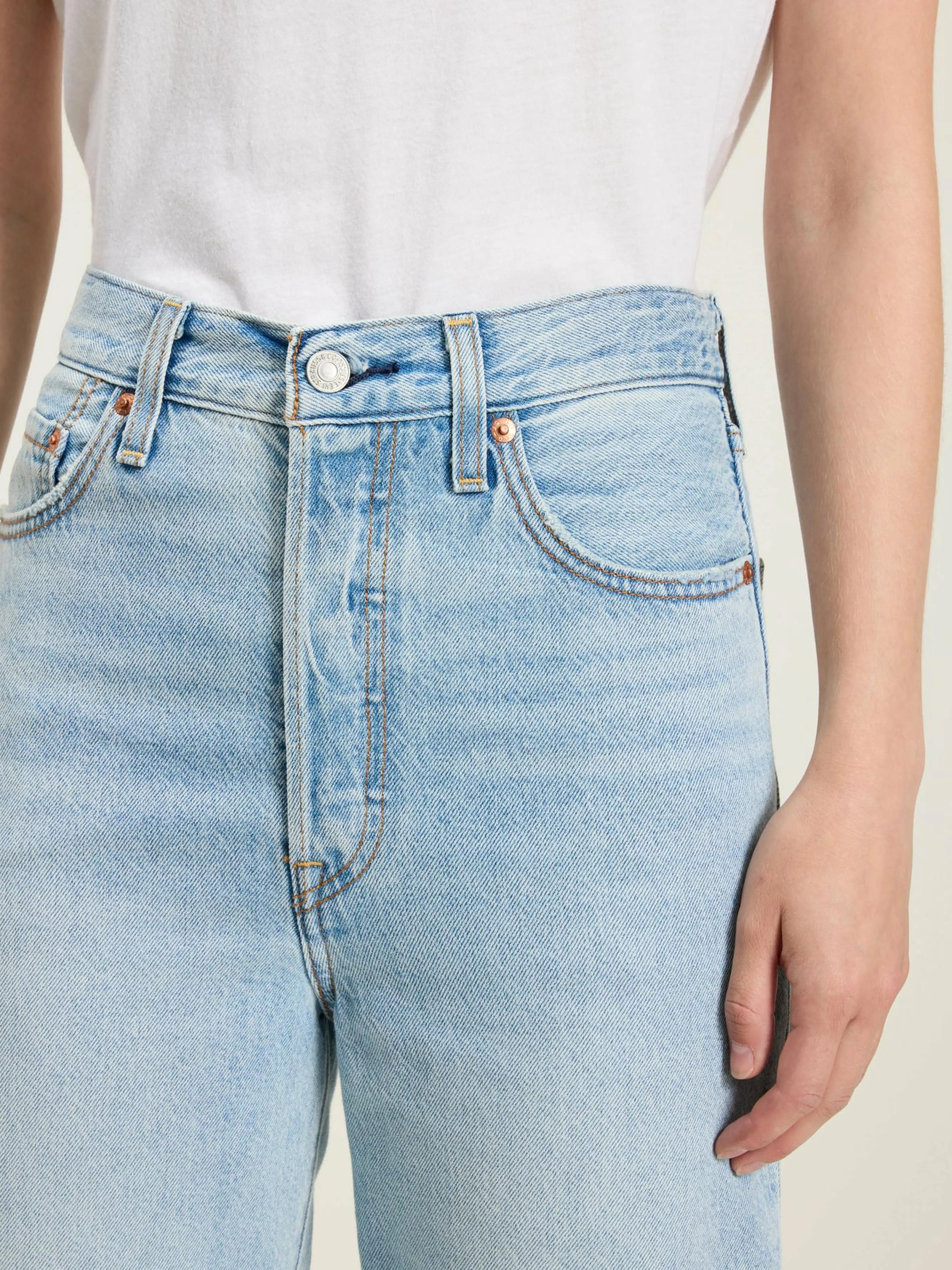 LEVI'S® Ribcage Straight Ankle Jeans