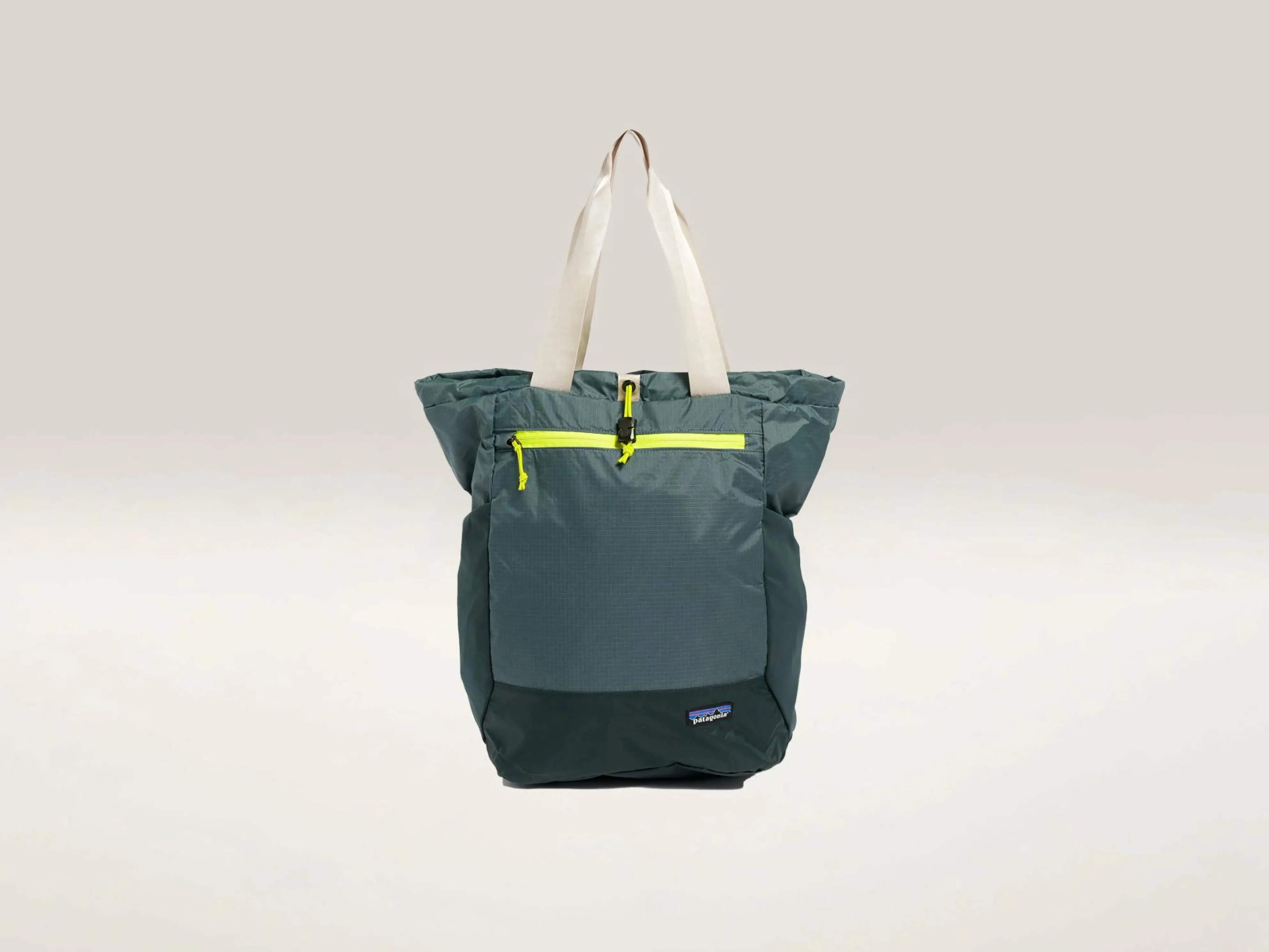 PATAGONIA Ultralight Black Hole Tote Pack